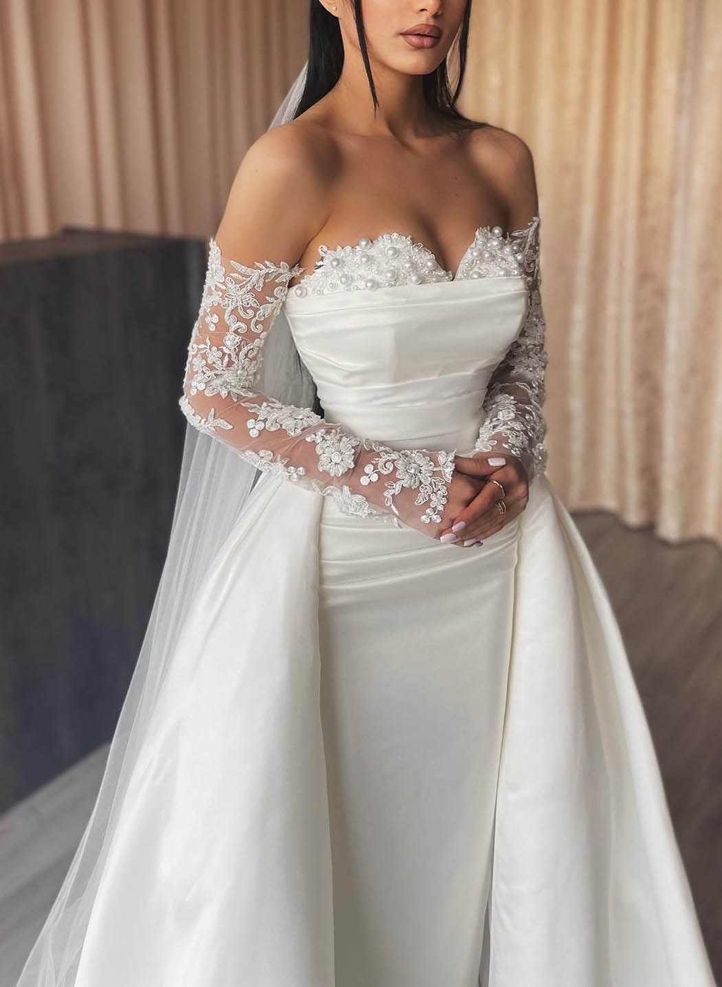 Mermaid Wedding Dresses With Detachable Skirt Sweetheart Long Sleeves Beaded With Pearls Wedding Dress fg4119