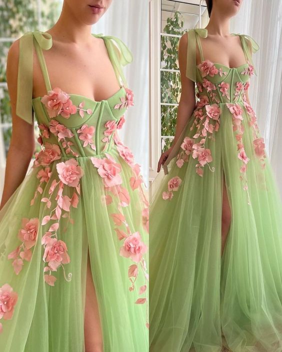 Sweetheart Appliqued Tulle A-Line Long Prom Gown With Slit fg4606