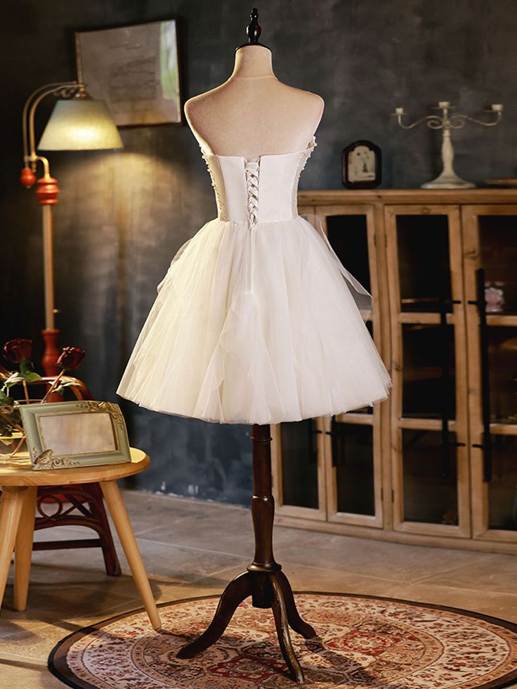 White Sweetheart Neck Tulle Short Prom Dress, Light Champagne Homecoming Dress fg5385