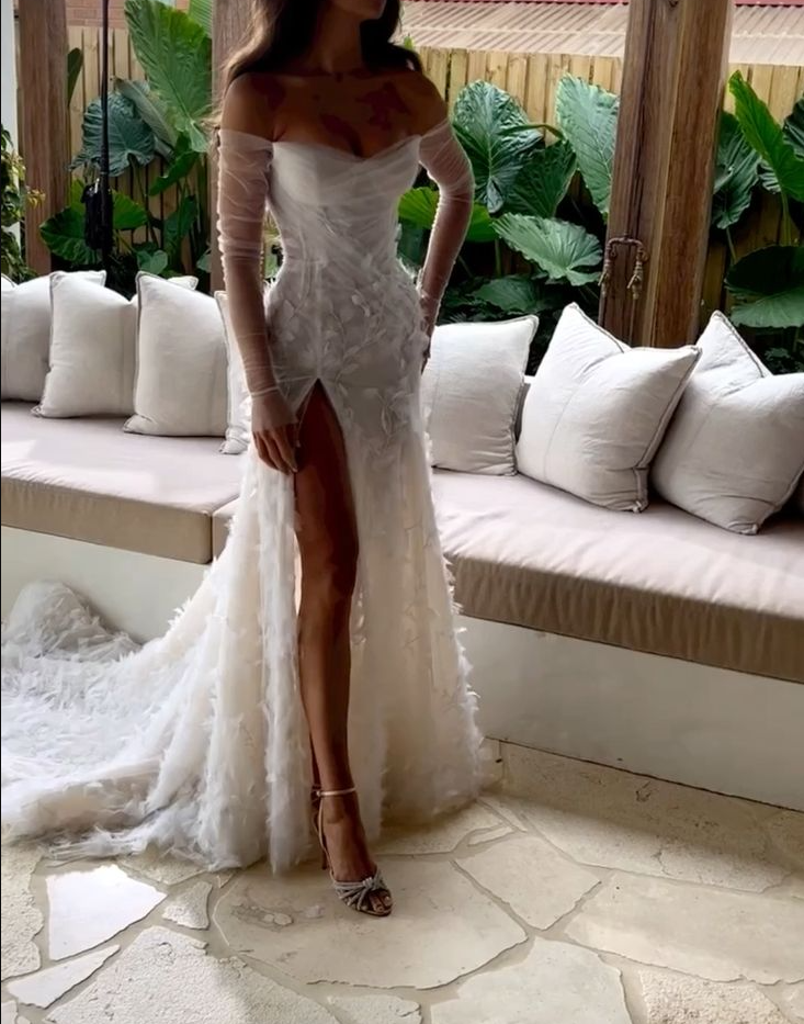 Luxury Women's Elegant Wedding Dresses Lace Side Split Sexy Princess Bridal Gown       fg7317