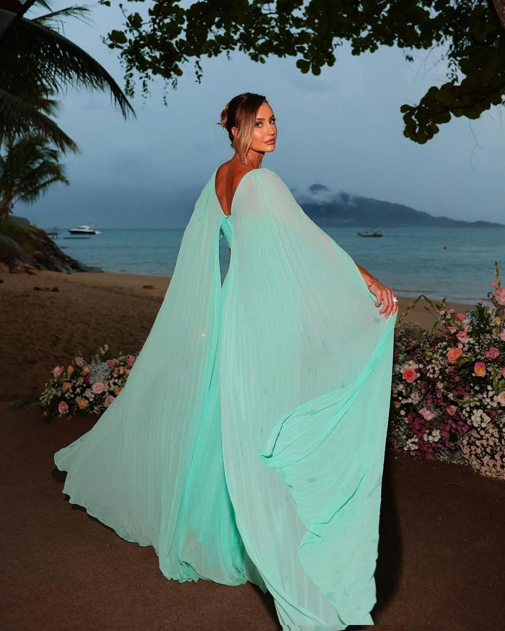 Party Dresses Elegant Mint Green Chiffon Prom Dress A-Line Long Cape Sleeves Floor Length Formal Evening Gowns    fg6254