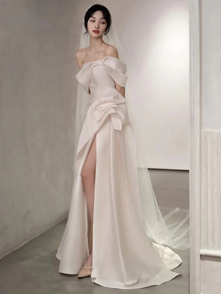 Off-The-Shoulder Satin High Split Twist Front Train Dresses For Wedding     fg6444