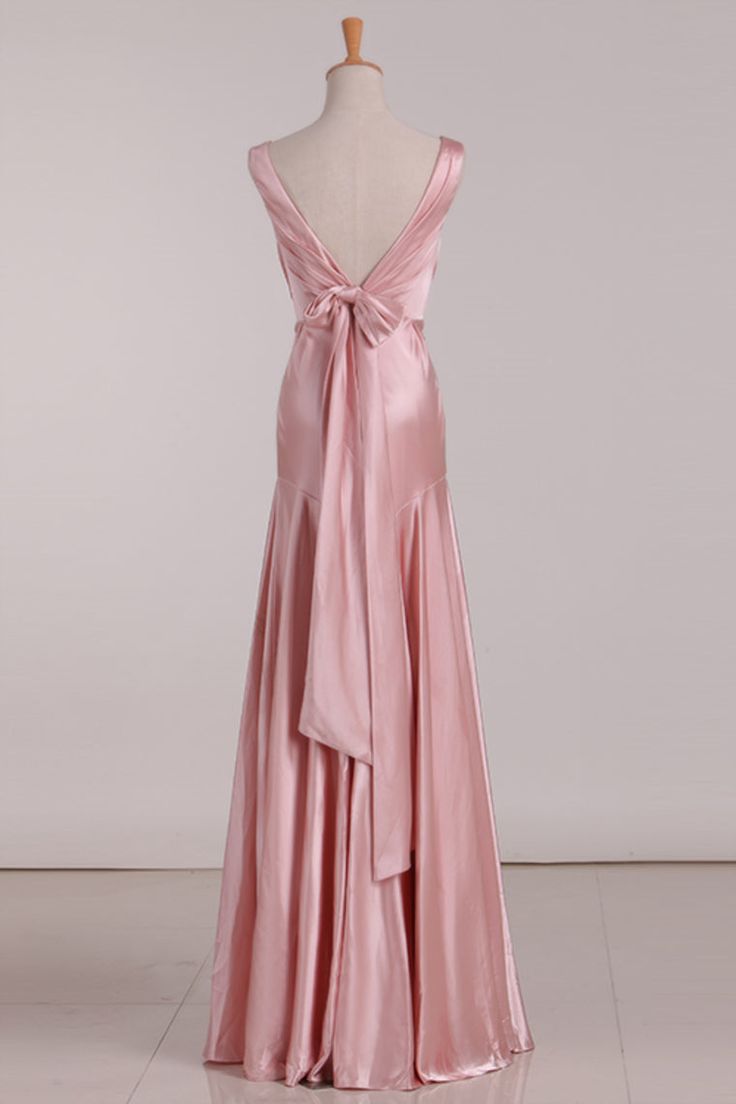 V-Neck Pink Tie Back Mermaid Bridesmaid Dress      fg5003