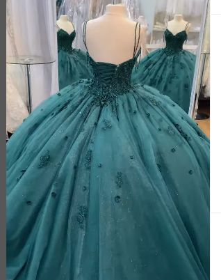 Ball Gown Beaded Quinceanera Dress Spaghetti Straps Emerald Green Quince Dress      fg4214