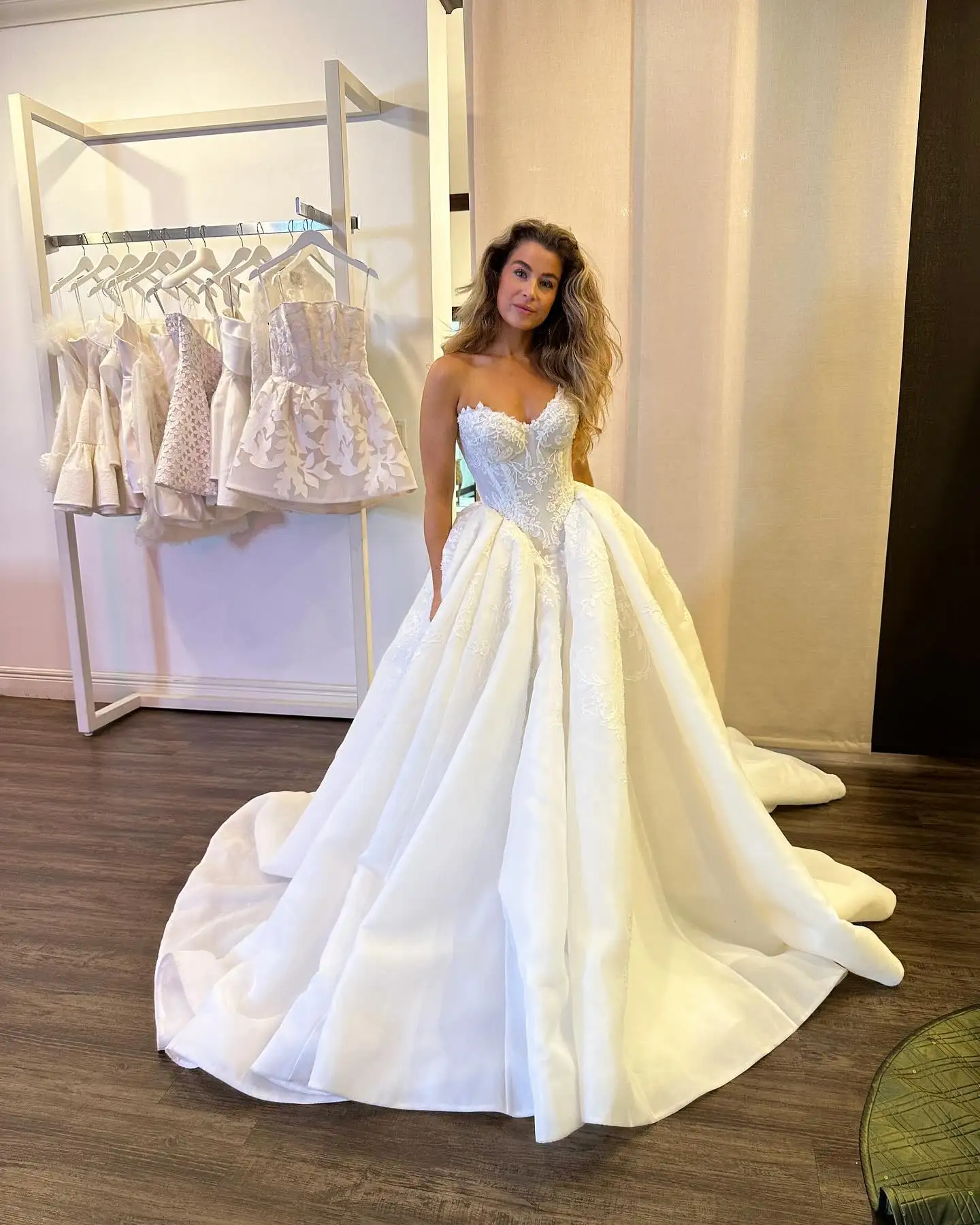 A-line Wedding Dress Sweetheart Bridal Gowns Lace Appliques Bride Dresses      fg5992