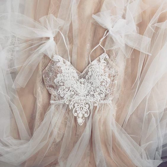 Popular V Neck Formal A Line Tulle Bridal Gown Long Beach Wedding Dresses Prom Dresses      fg1692