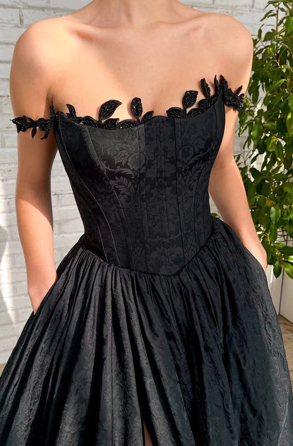 Black A Line Taffeta Long Prom Dress With Slit       fg360