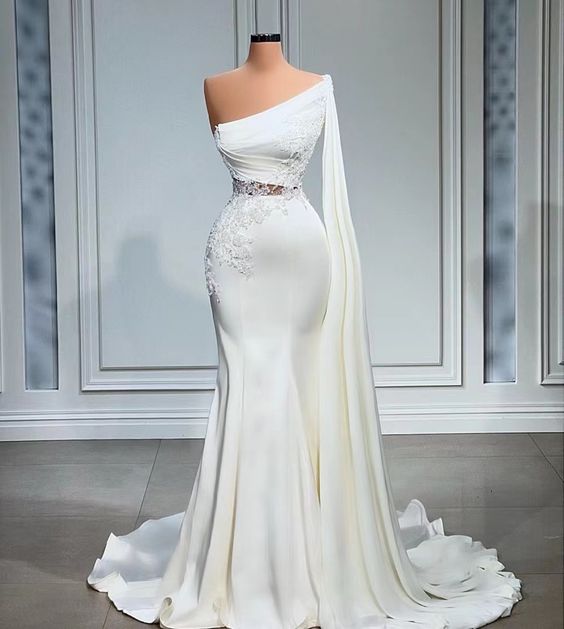 white wedding dress, mermaid wedding dress, vestidos de novia, one shoulder wedding dress    fg676